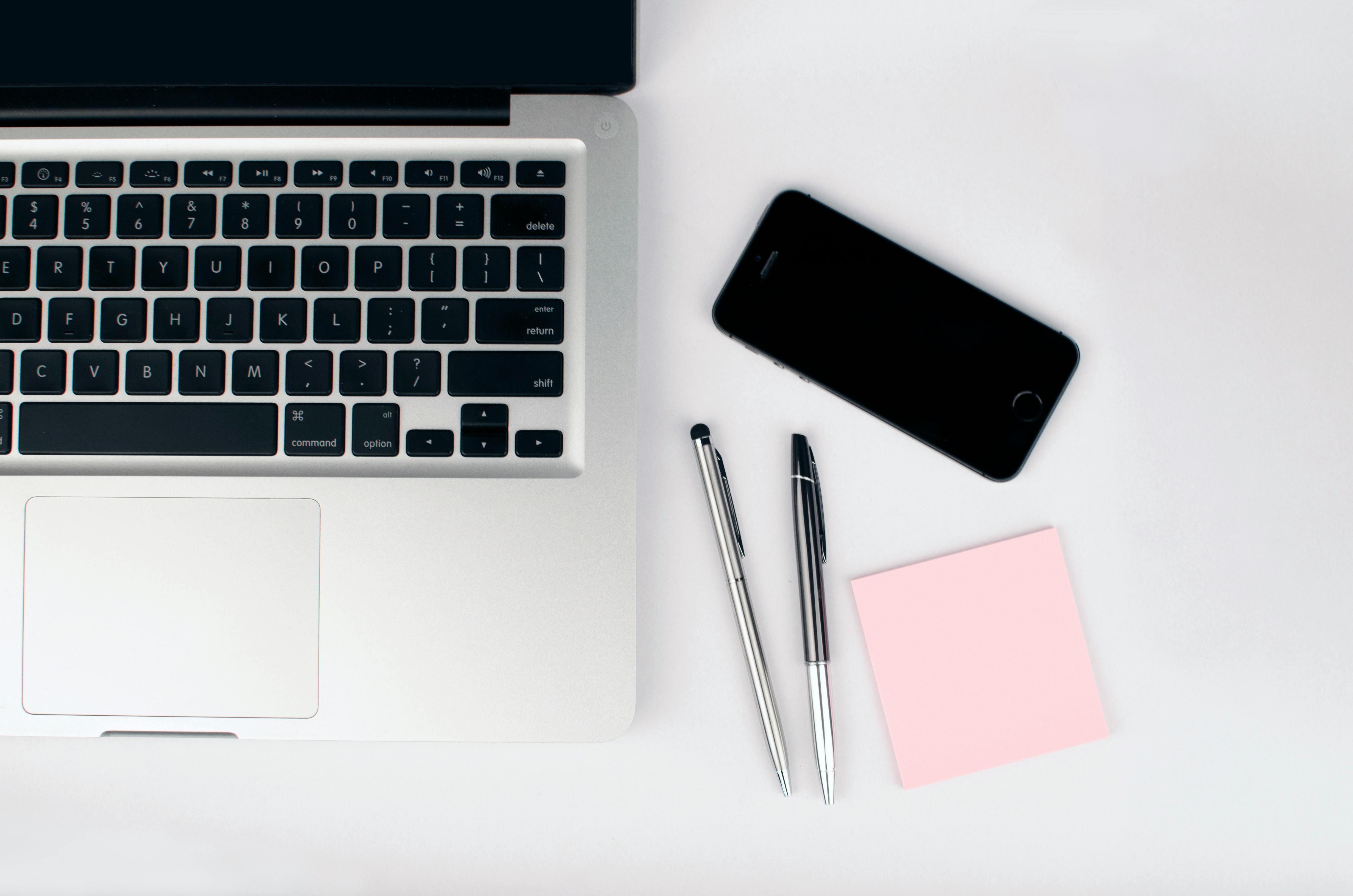 etabpro learning platform - Student focused on professional development course materials